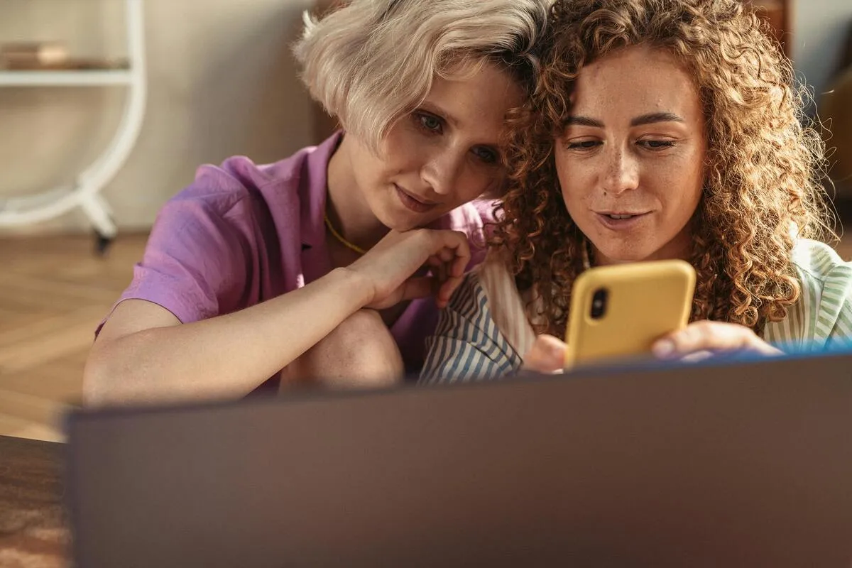 AT&T Free Government Phone: How To Get It With Free Service