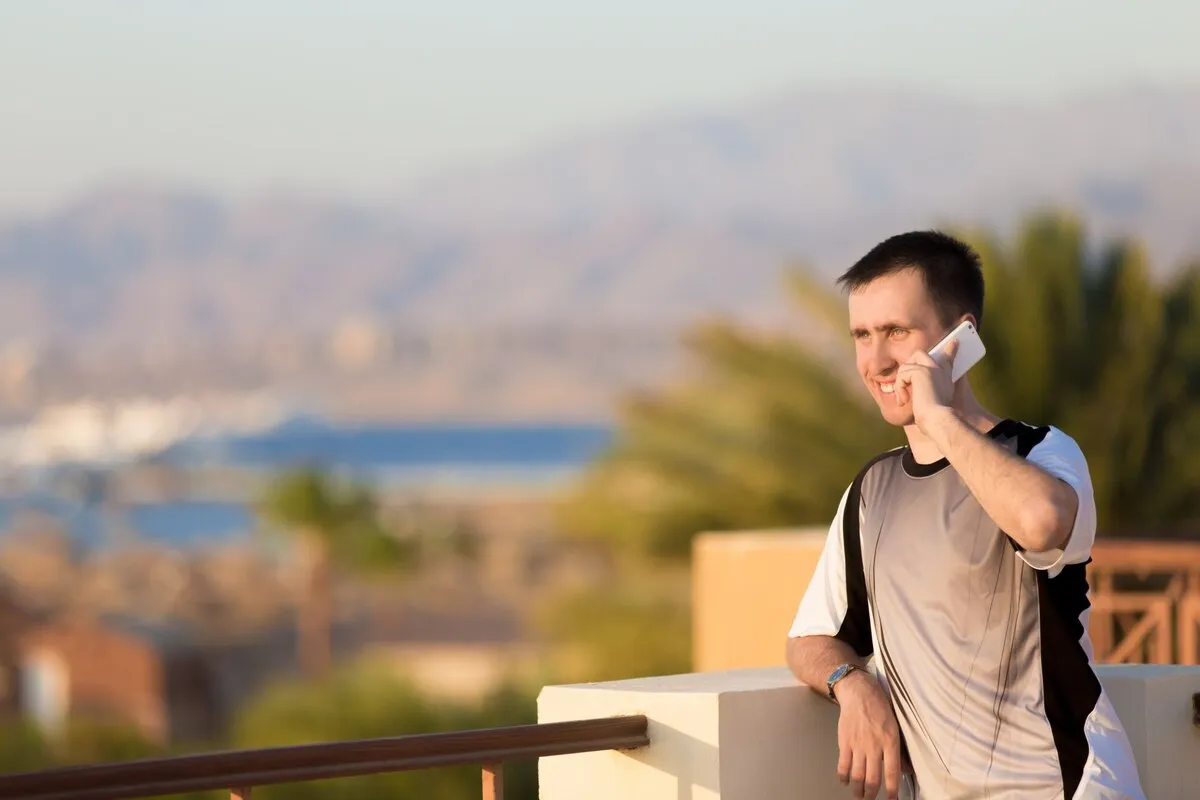 Free Phone Los Angeles – How to Get a Free Cell Phone & Service