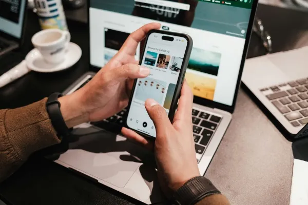 Best Free Phone Plans In California: Who Qualifies & How To Apply