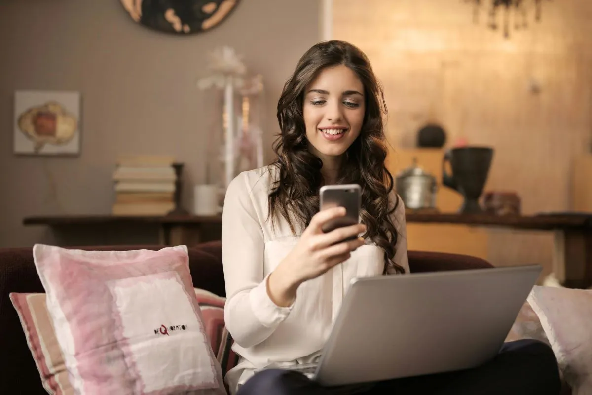 Noble Mobile Review: The Carrier That Pays You to Use Your Phone Less