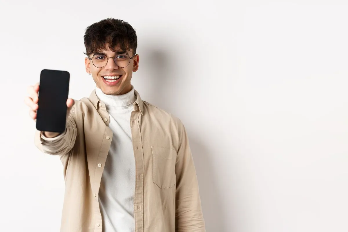 Can You Get a Free Phone with Medicare? A Complete Guide for Seniors