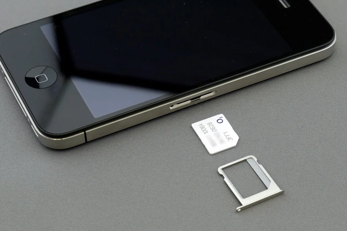 Can You Put an Android SIM Card in an iPhone? Best Tips in 2026