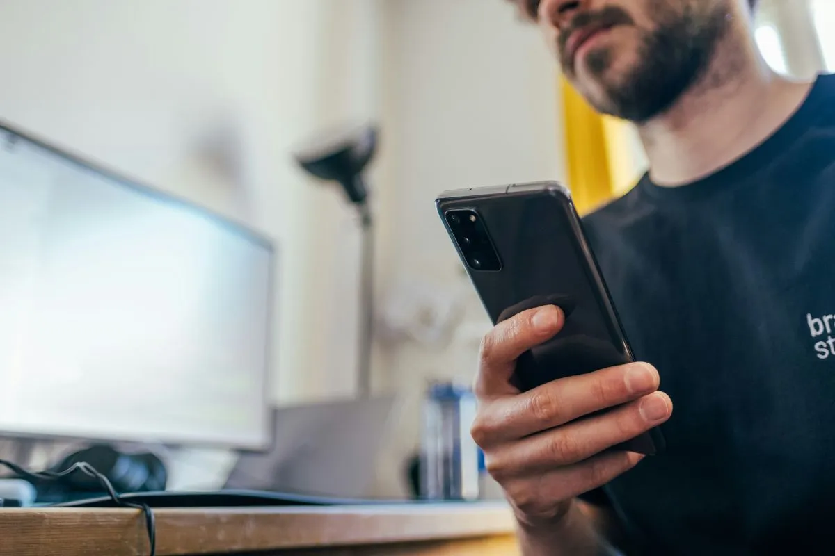 Do I Need a New SIM Card for a New Phone? Quick Swap Tips