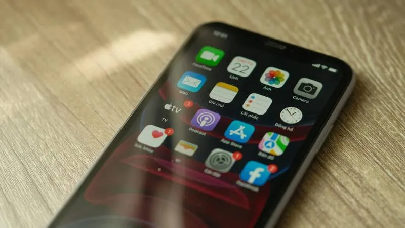 does-iphone-13-have-a-sim-card-1
