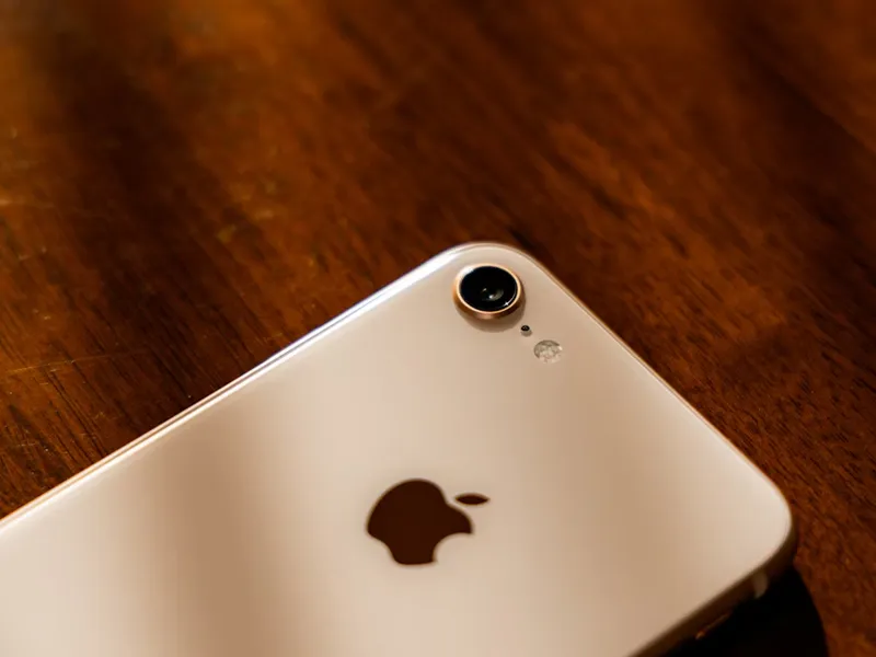 how do I enable esim on my iphone 8