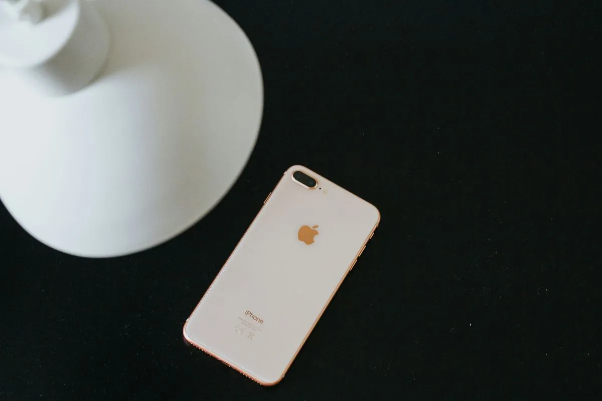Does iPhone 8 Have eSIM? Exploring Connection Options