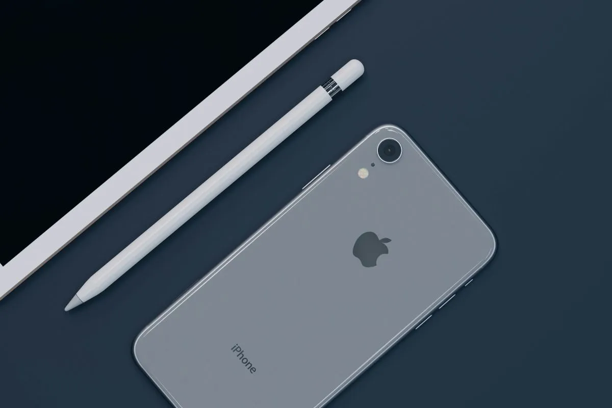 The Truth: Does iPhone XR Have eSIM for Dual Plans?