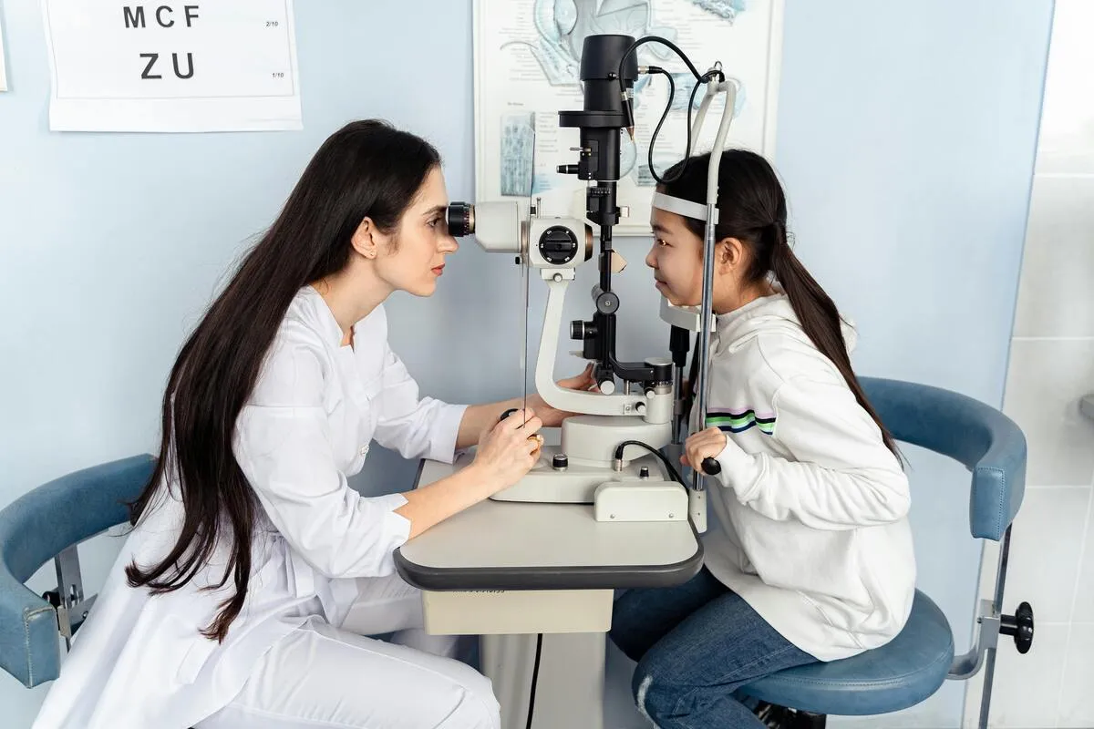 Does Medicaid Cover Contacts? 5 Essential Facts You Must Know Before Choosing Contact Lenses