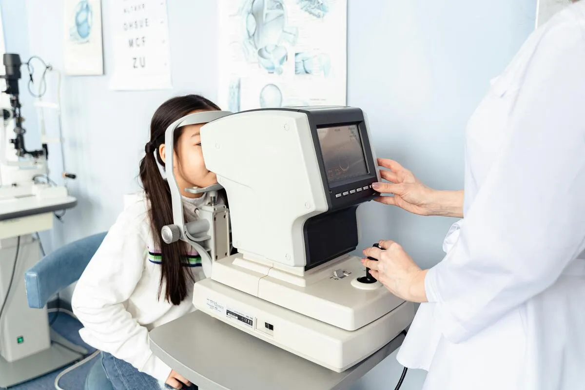 Does Medicaid Cover Eyeglasses? What to Expect From Eye Exams to Getting Your Glasses