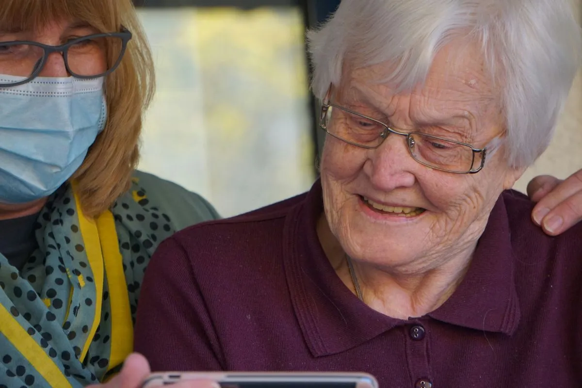 Does Medicare Cover 24-Hour in Home Hospice Care? 5 Facts