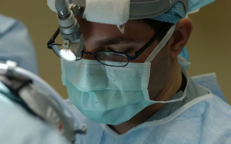does-medicare-cover-cataract-surgery-what-it-covers