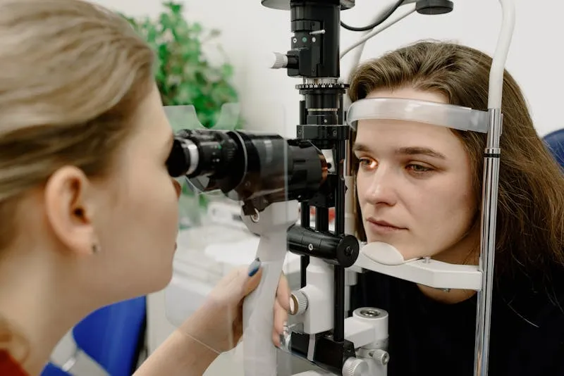 does medicare cover lasik surgery