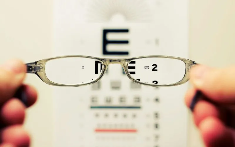 does-medicare-cover-lasik-surgery-vision-services