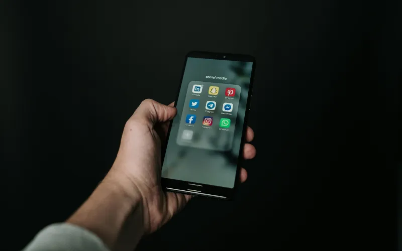 Affordable smartphones commonly associated with programs answering does the government provide free cell phones