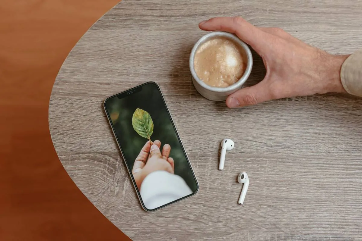 eSIM for Locked iPhone: What Works and What Doesn’t (2026)
