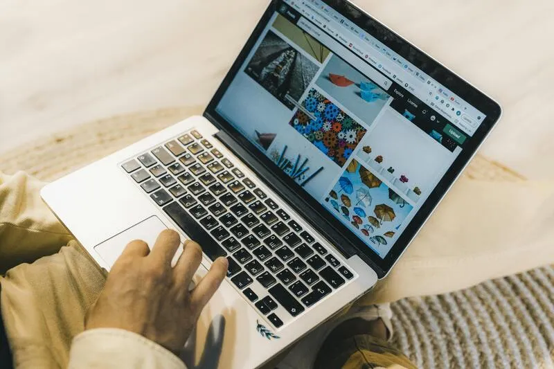 Are-laptops-compatible-with-eSIM