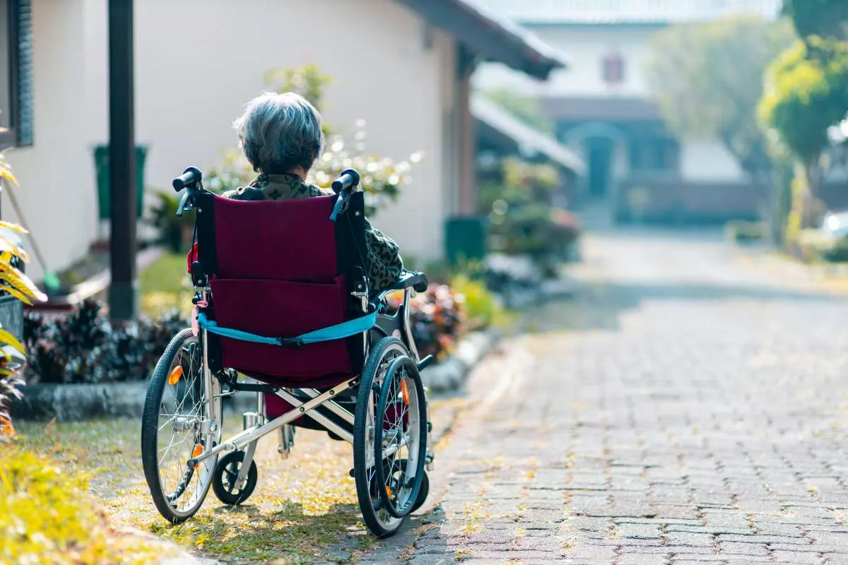 Financial Assistance for Assisted Living: Programs, Options & How to Qualify