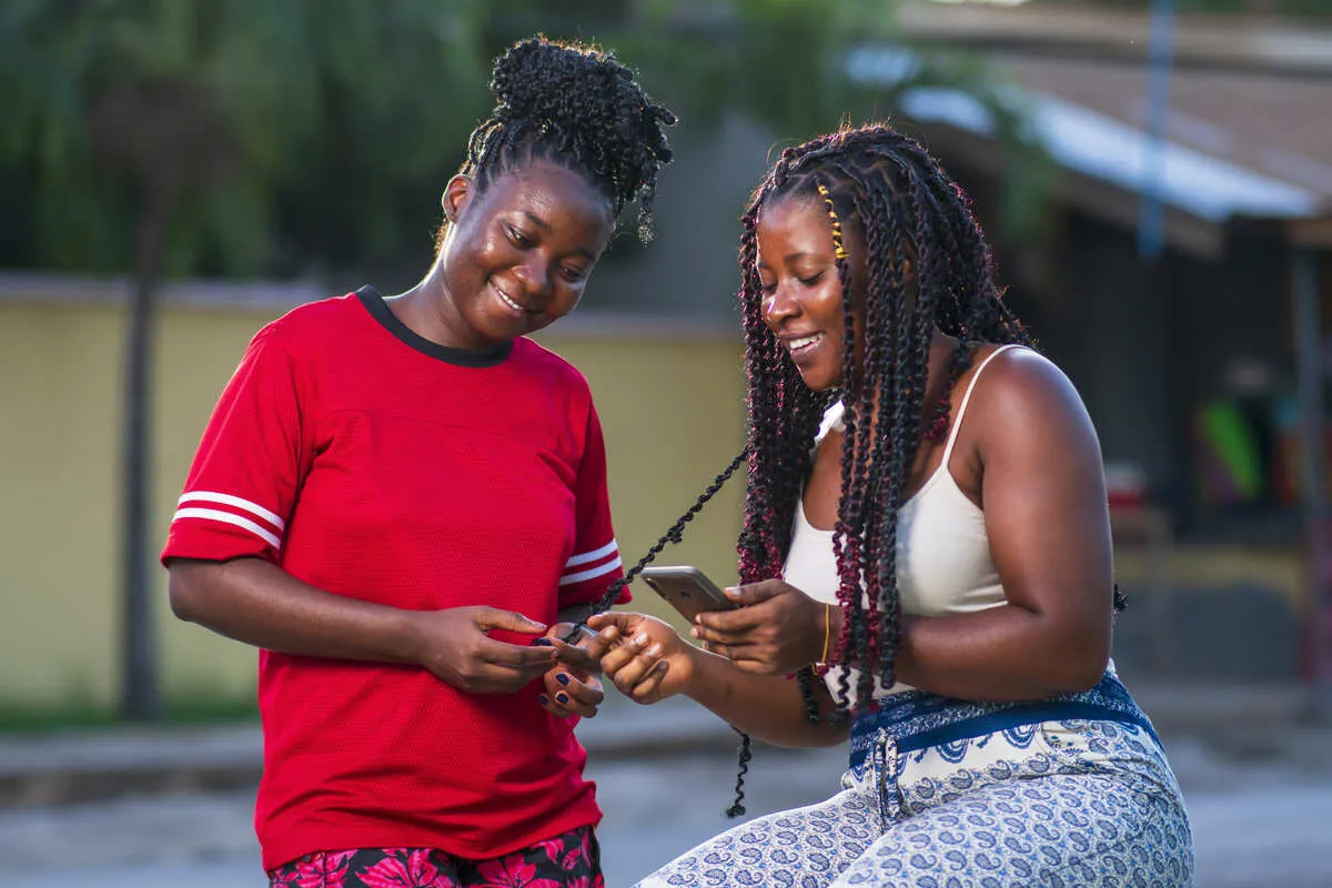 No Permanent Address? How to Get Free Cell Phones for Homeless Individuals