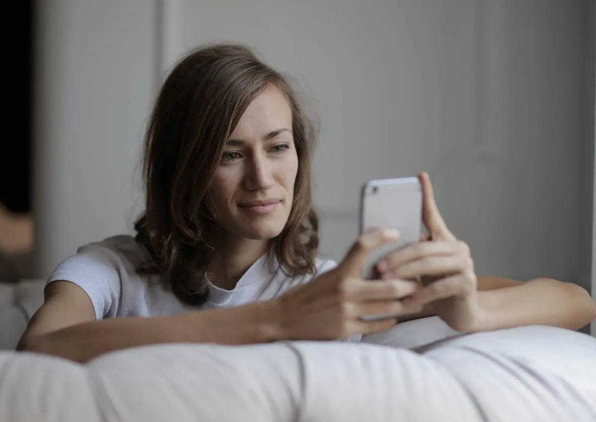 How To Get A Free eSIM Government Phone Service