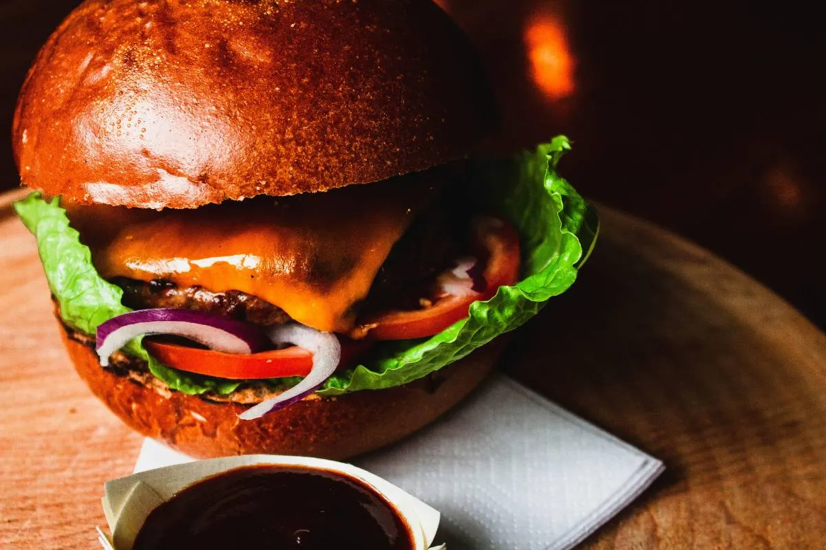 How to Get Free Fast Food Deals, Rewards & Restaurant Freebies in 2026