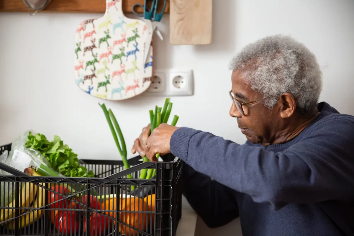 A Comprehensive Guide to Free Food for Seniors on Medicare