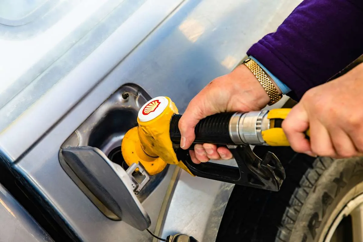 How to Get A Free Gas Card & Fuel Assistance in 2026