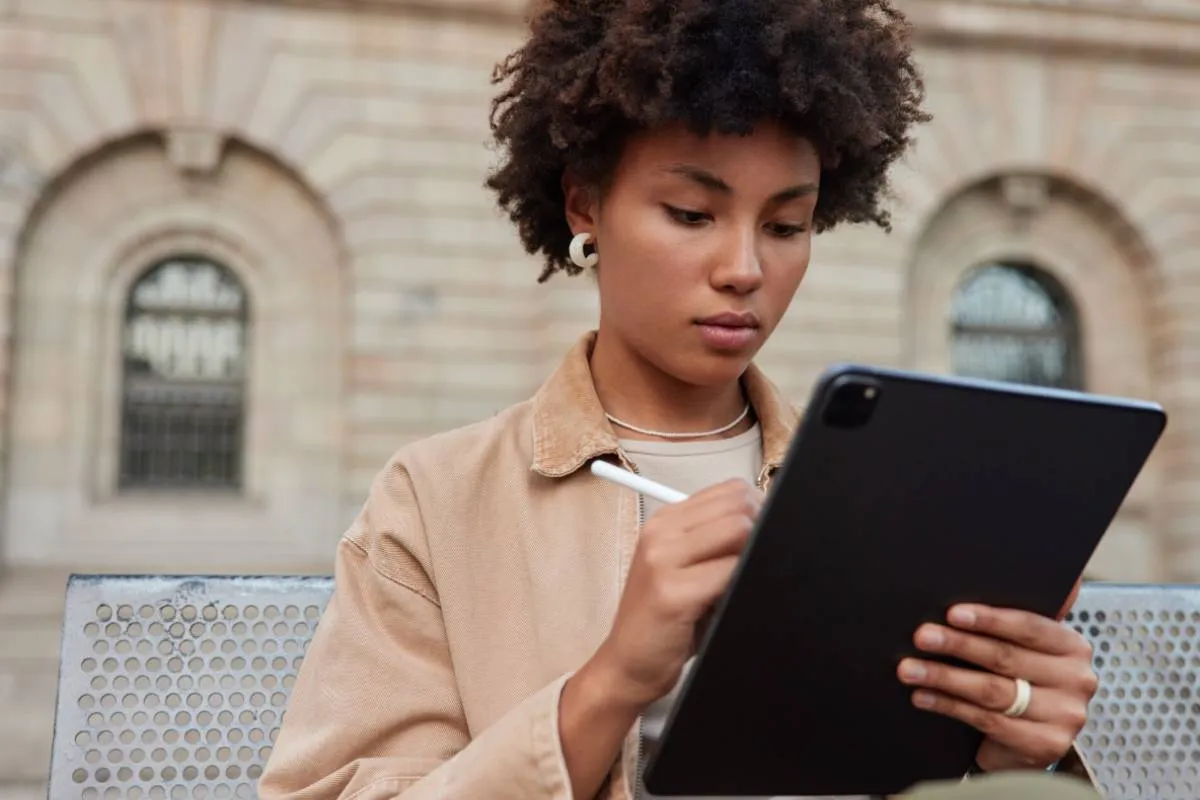 Free Government iPad Tablet for Low Income Families: What’s Real in 2026