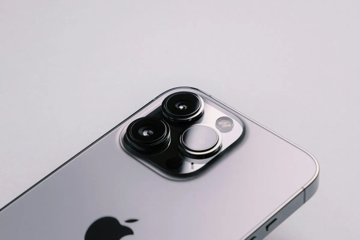Can I Really Get a Free Government iPhone 13 Near Me? Explore Now!