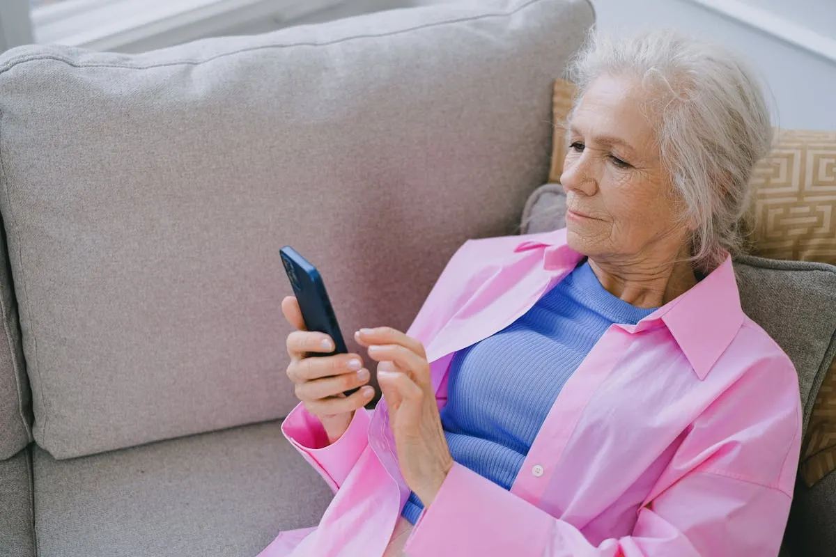 Free Government Phone for Elderly: How to Get a Free Cell Phone