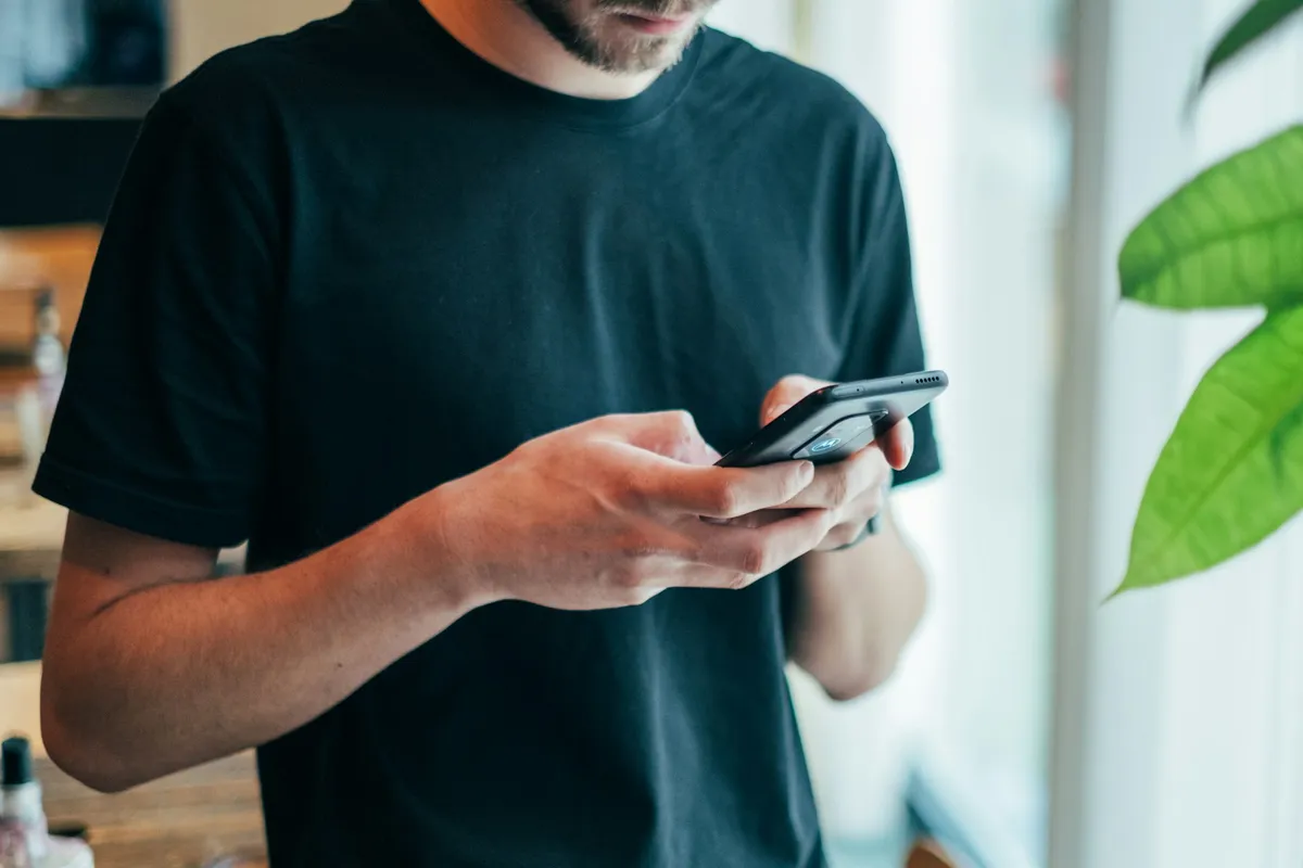 How to Get a Free Government iPhone in Michigan (2025 Guide)