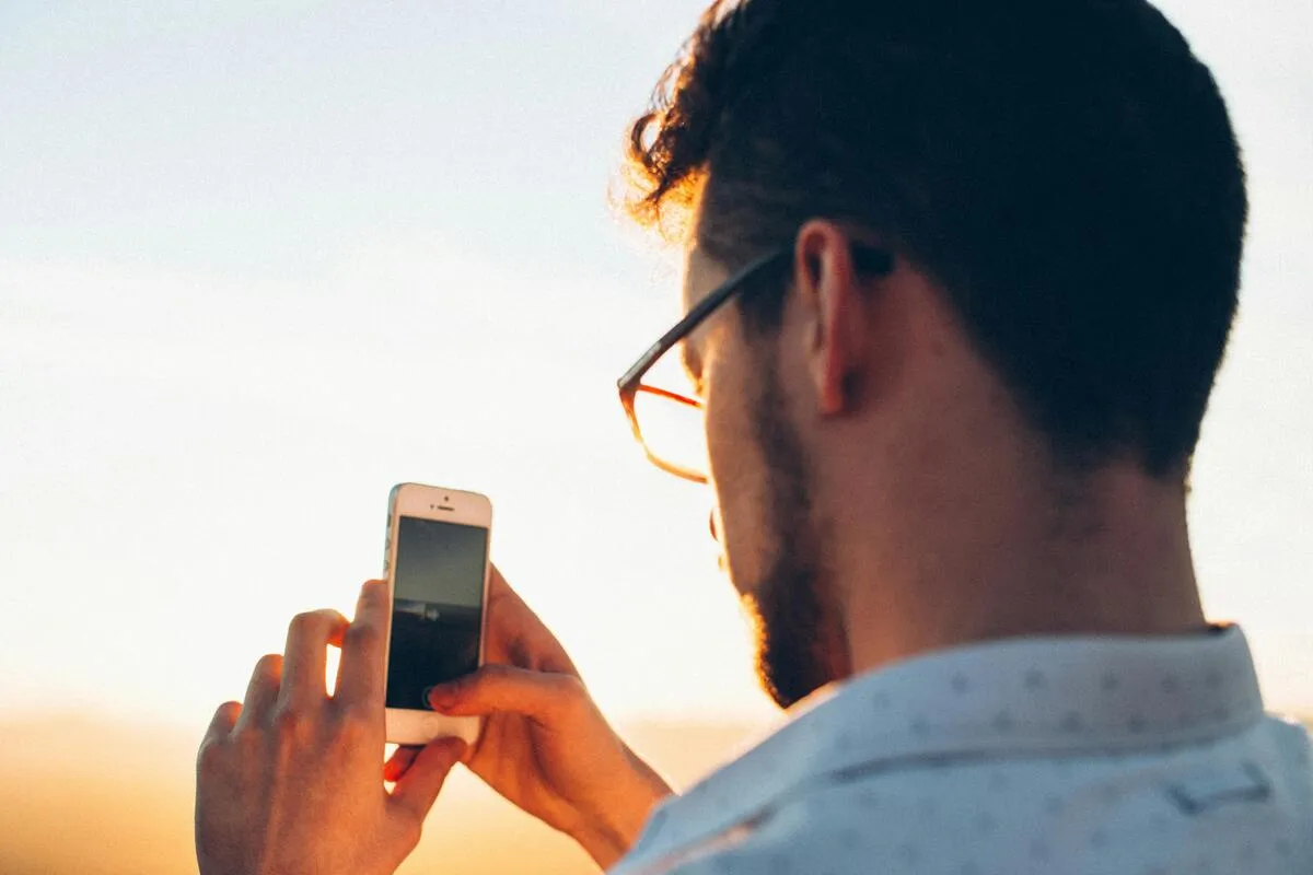 Which Program Offers Free Government Phone Virginia iPhone?