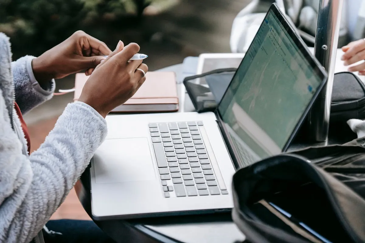 Free Laptop Apple: How Students Can Qualify