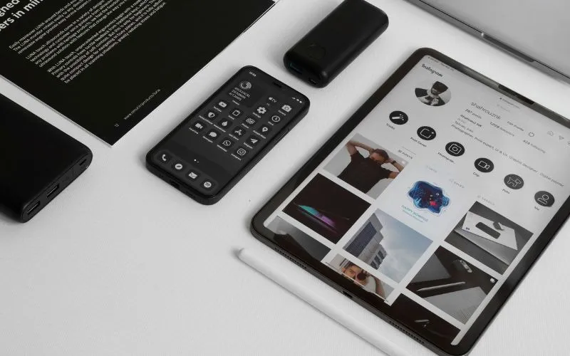 free-laptop-arizona-phones-and-tablets