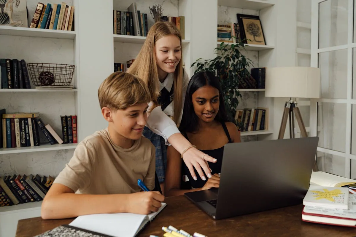 Free Laptop for 10th Students: How High Schoolers Can Qualify for Low-Cost Devices
