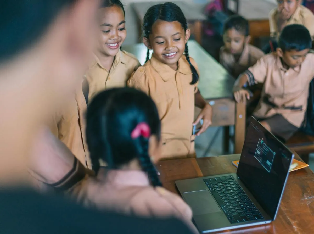 Free Laptop Near Me: Where to Actually Find Real Programs in 2026