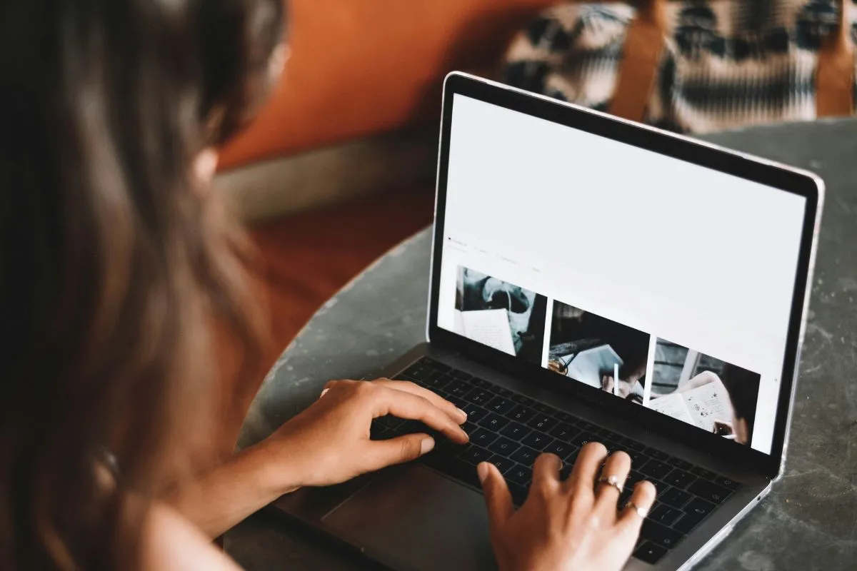 Free Laptop Programs Near Me (2026): How to Find Local Offers & Apply Online