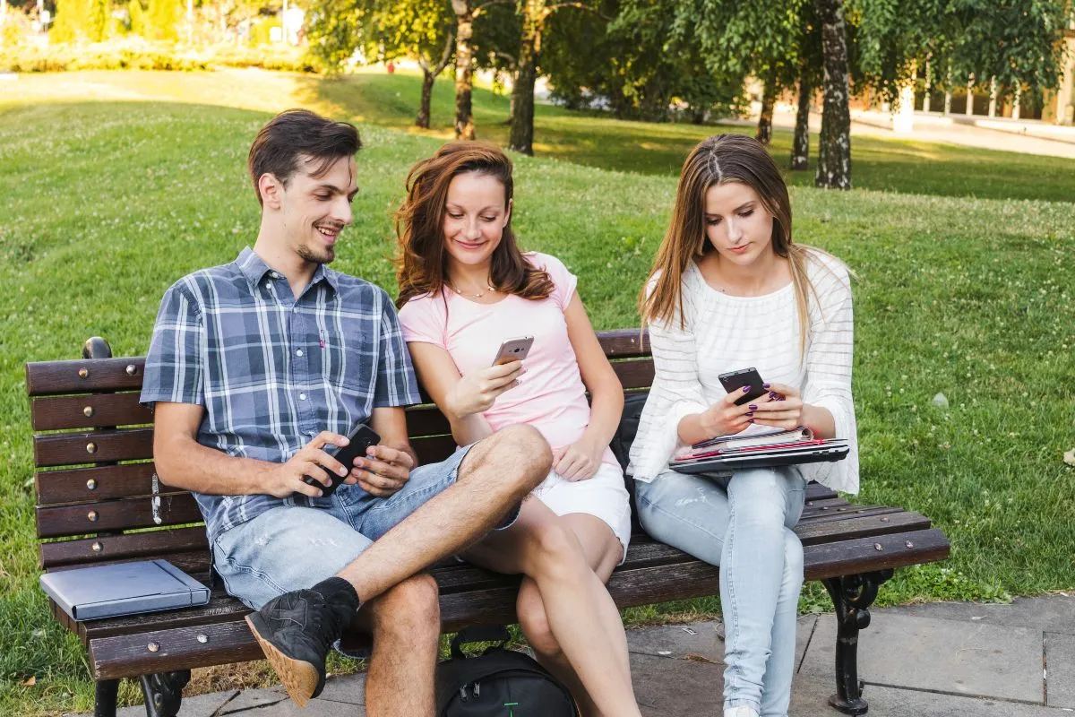 Free Lifeline Phone Service Providers: Everything You Should Know