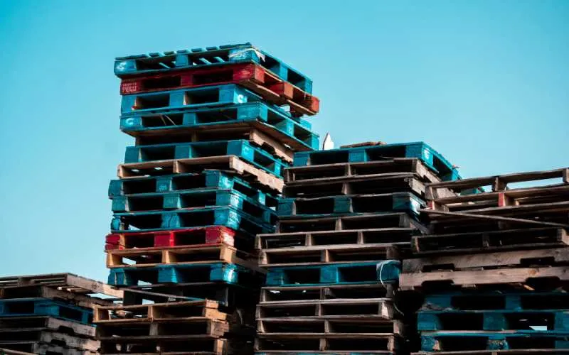 free-pallets-near-me-where-to-find