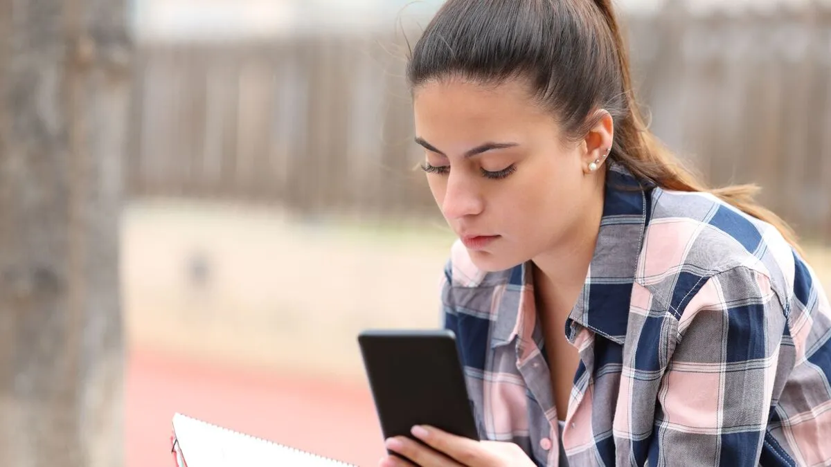 Celular e Internet Gratis para Estudiantes: Guia Completa 2025
