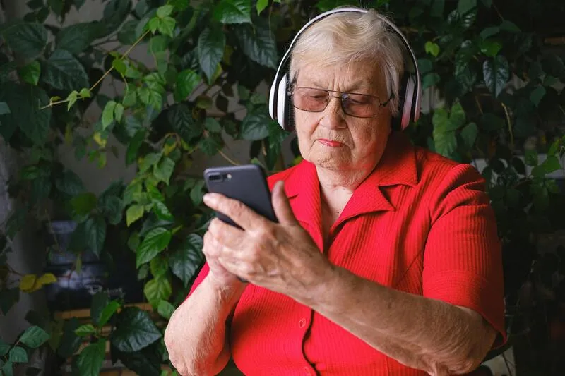 free phones for seniors in Kentucky