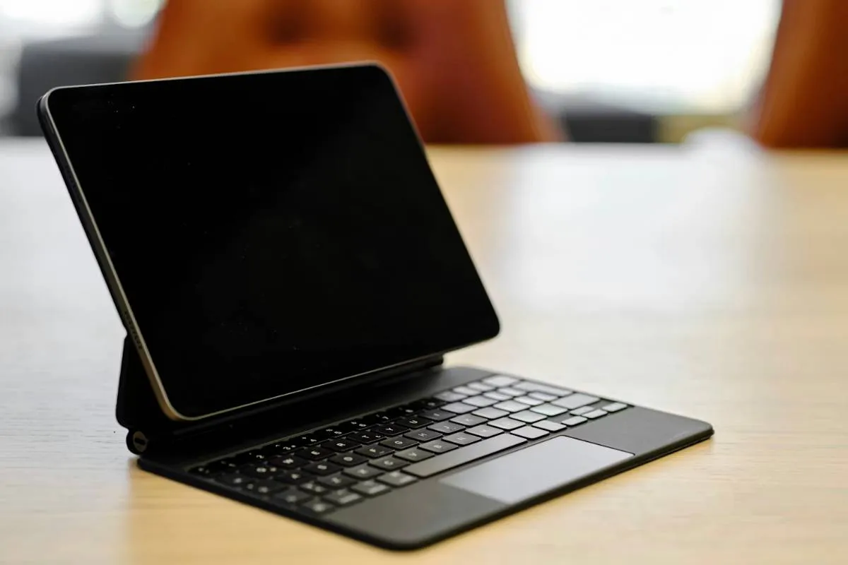 Free Tablet Giveaway 2026: Real Programs, Eligibility Rules, and How to Claim Your Device