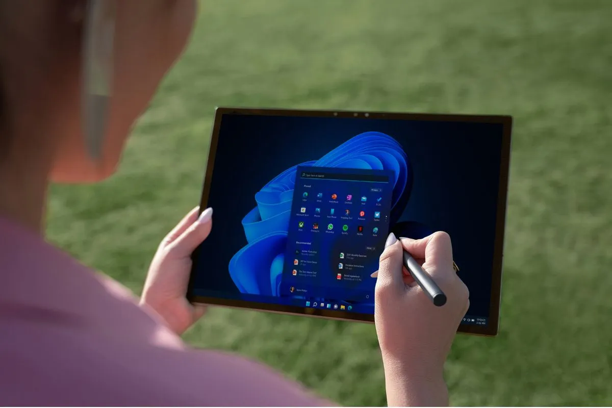 Free Tablet NYC for Low-Income Families: Stay Connected for $0