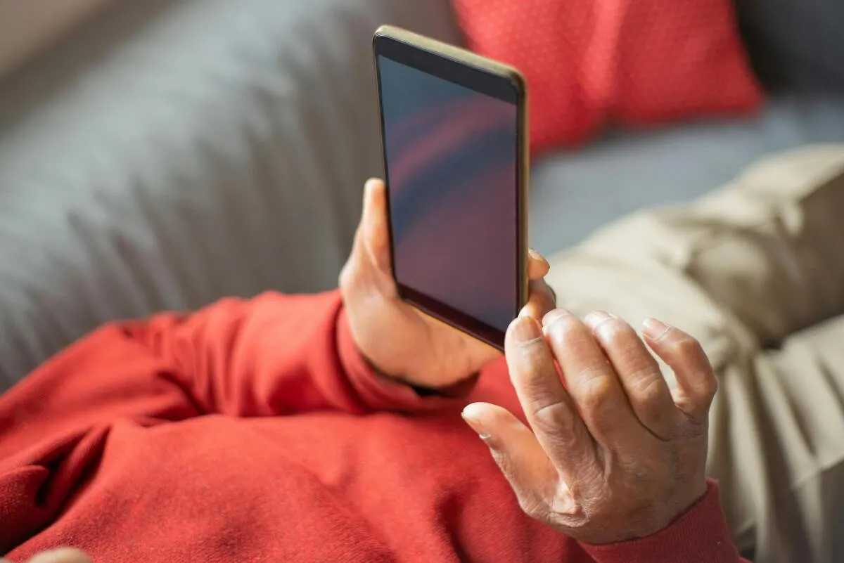 Free Tablet With Service: How 2026 Deals Work and Who Qualifies
