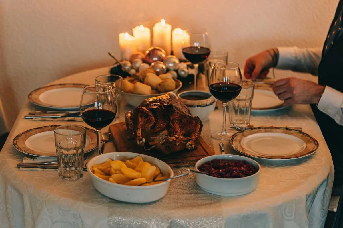 Free Thanksgiving Dinner Near Me: Warm Meals for Everyone