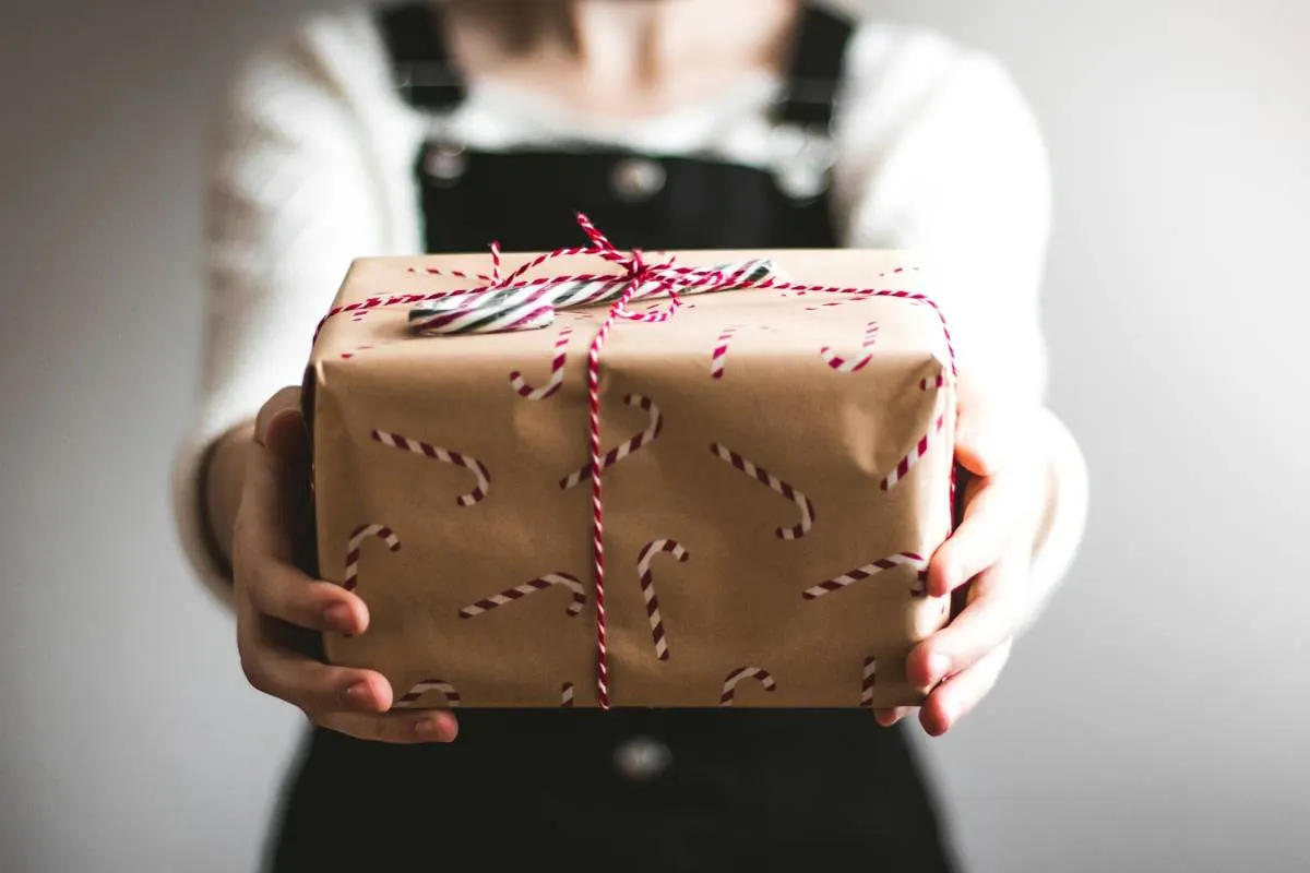 Gift Box for Mom: Thoughtful Ideas That Feel Special and Easy to Give (2026)