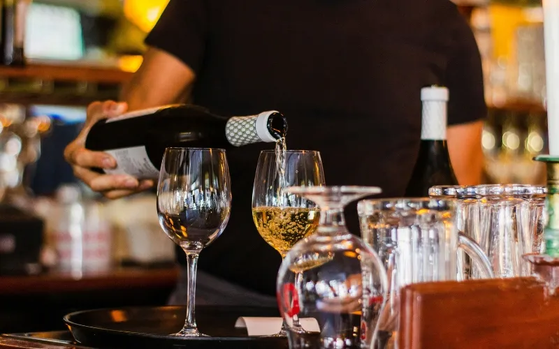gift-for-mom-and-dad-wine-or-beverage-set