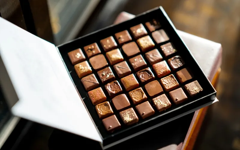 good-gift-for-mom-chocolate-box
