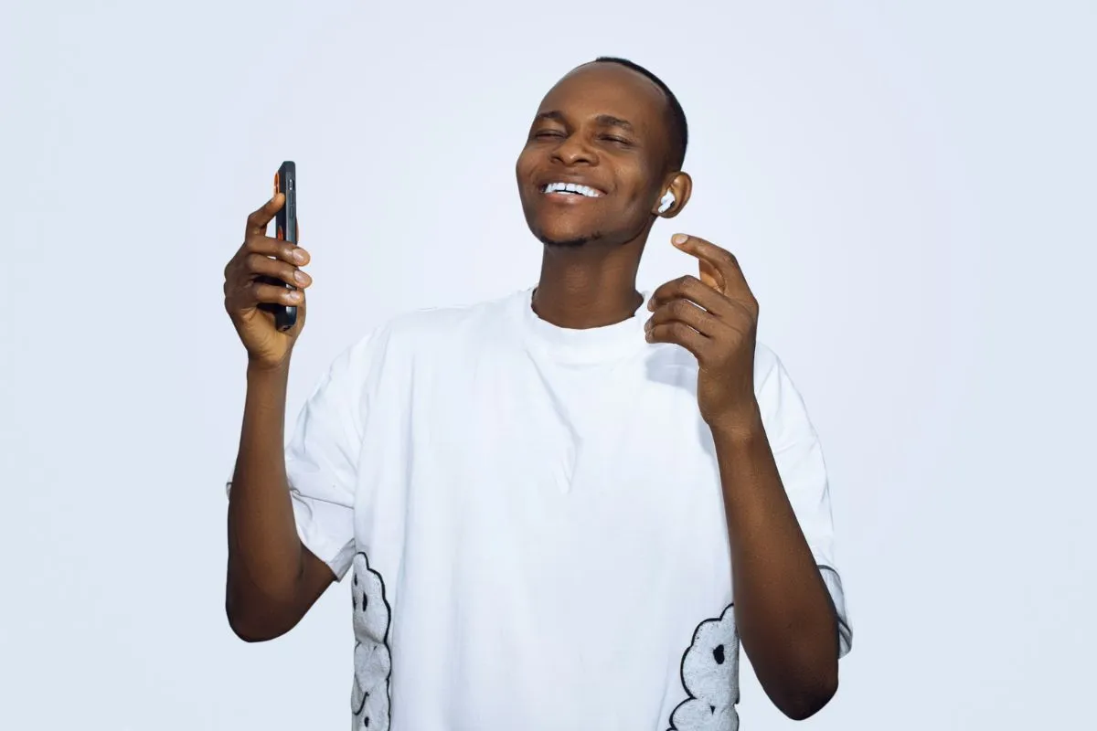 How Do You Qualify for a Free Government Cell Phone in 2026?