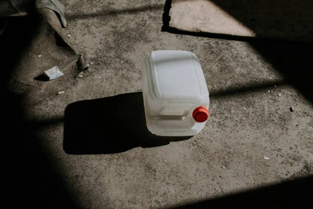 How Many Liters in a Gallon? Convert It With Easy Step by Step 2026