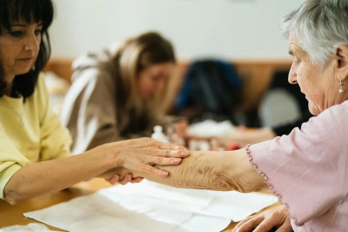 How Much Does Medicaid Pay for Adult Day Care? Costs and Coverage in 2026